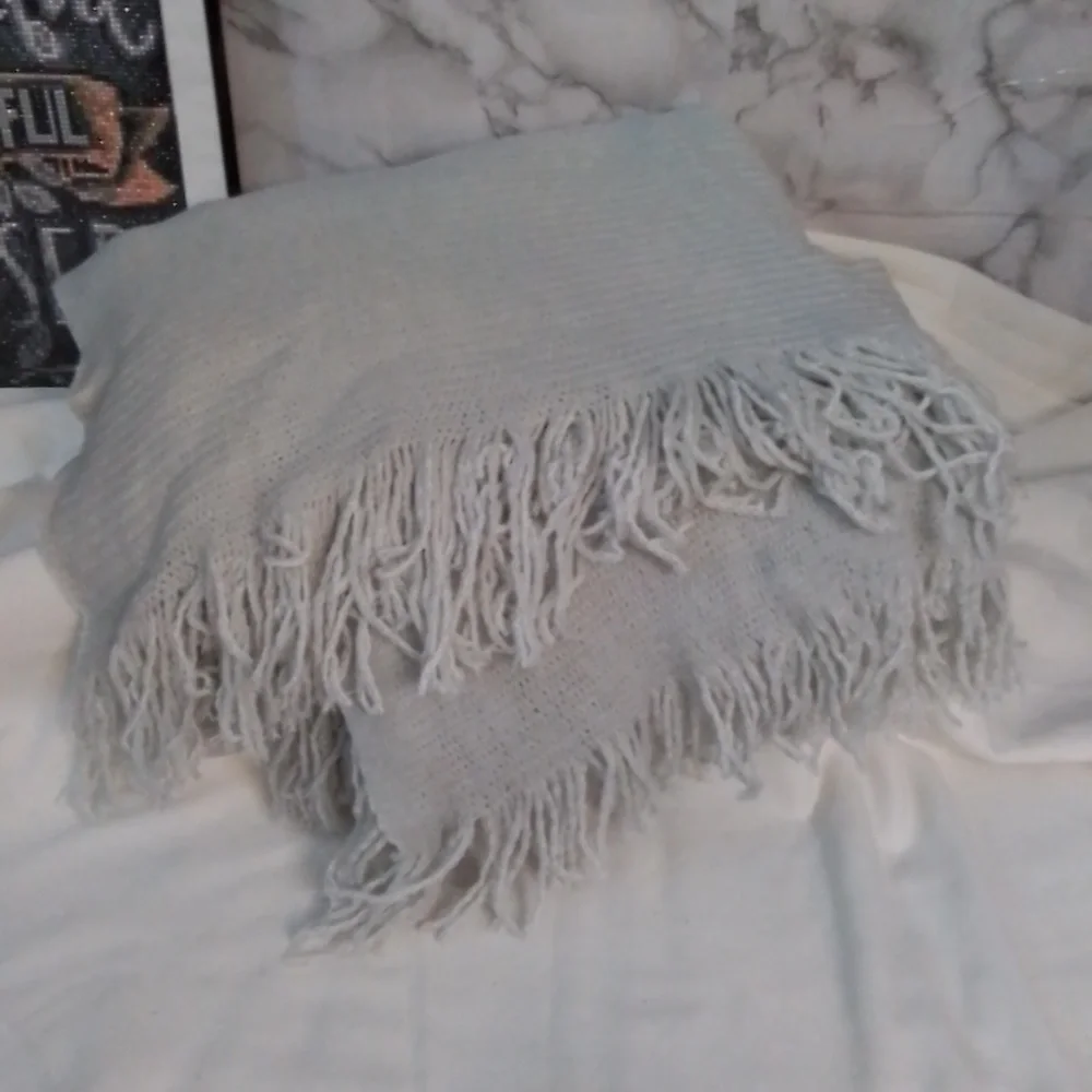 Williams Sonoma woven fringed throw blanket